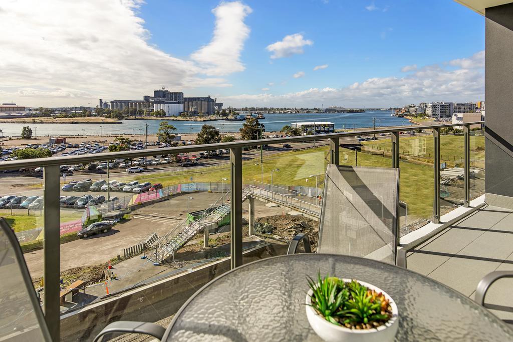 Astra Apartments Ньюкасл Екстер'єр фото